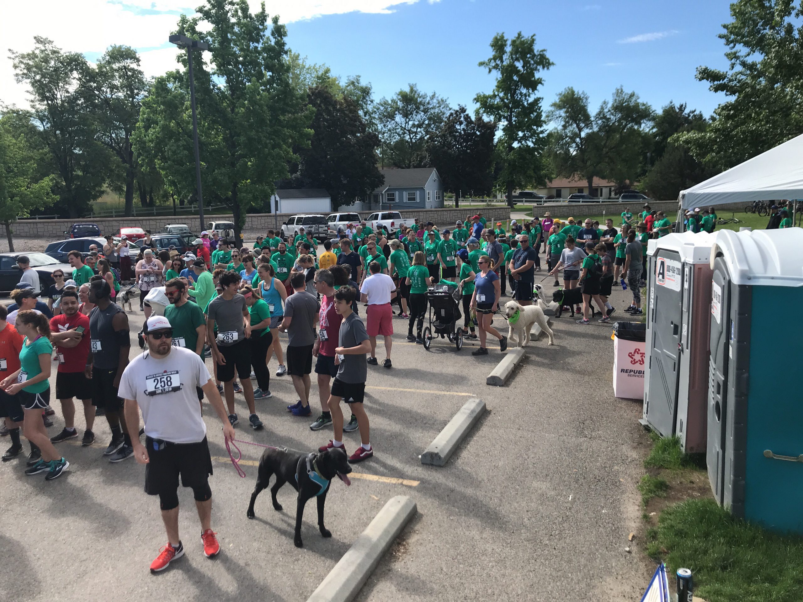 2019 pre race crowd